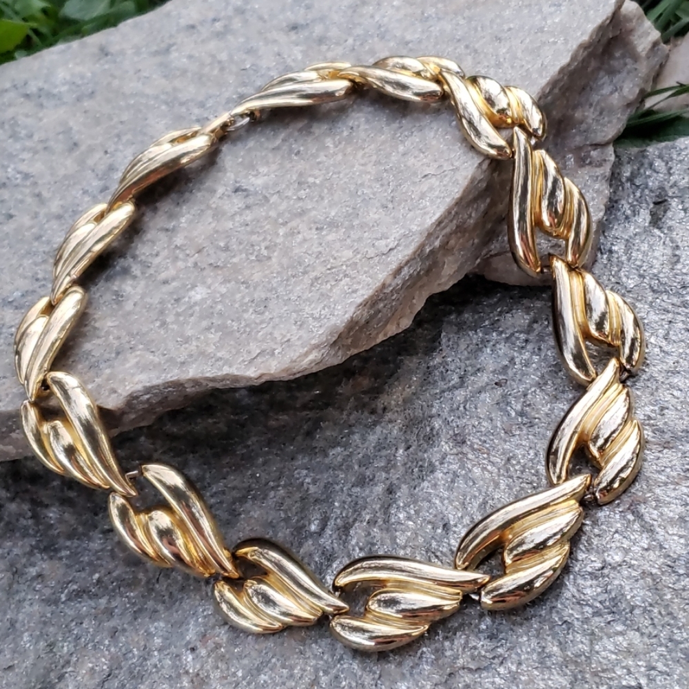 Vtg 80s Swirled Golden Metal Link Collar Necklace